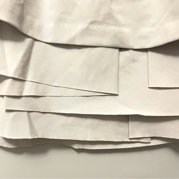 🎉RARE🎉 BCBGMaxAzria gray pearl layered pleated skirt - Picture 8 of 16